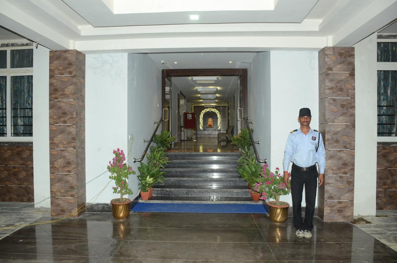 Blue Bay Resort Puri Buitenkant foto