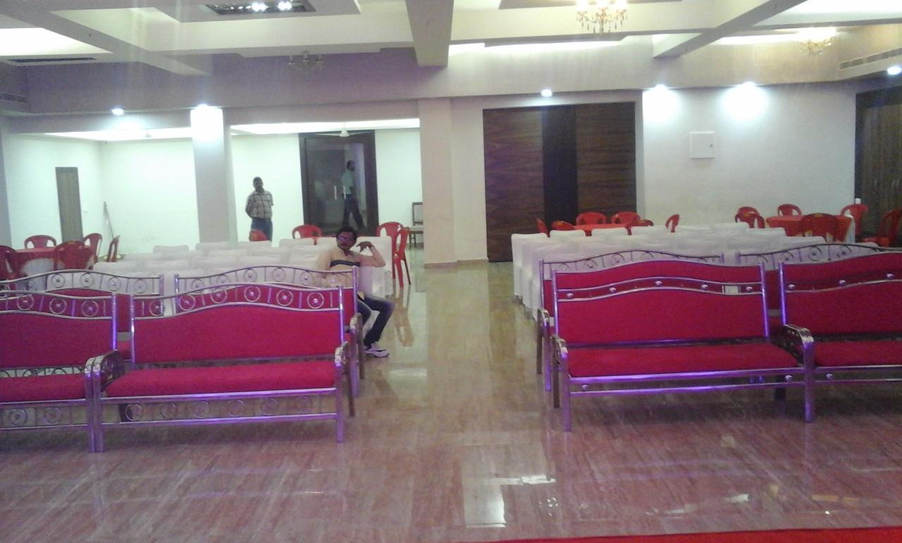 Blue Bay Resort Puri Buitenkant foto